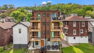 217 W 13th St Unit 1B, Newport, KY 41071