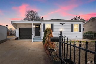 4011 Birchwood Place, Saint Louis, MO 63125