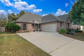 512 Chinquipin Dr, Bossier City, LA 71111