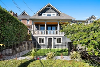 312 Prospect St, Seattle, WA 98109