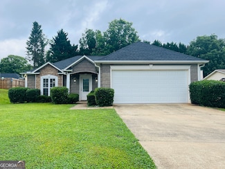 111 Dixie Creek Dr, Lagrange, GA 30240