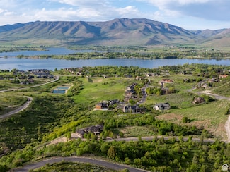 6503 E Chaparral Rd Unit 40, Huntsville, UT 84317
