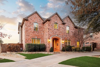 1100 King Bors Ln, Lewisville, TX 75056