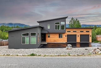 9475 E Spring Creek Cir, Palmer, AK 99645