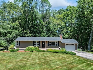896 Salisbury St, Holden, MA 01520