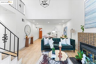 7568 Mountain Blvd Unit 12, Oakland, CA 94605