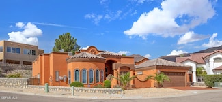 6220 Via Serena Dr, El Paso, TX 79912