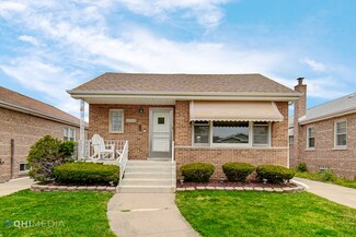 3128 W 102nd St, Evergreen Park, IL 60805