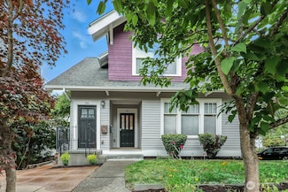 703 18th Ave S, Seattle, WA 98144