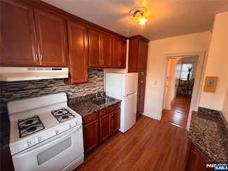 735 Elm Ave Unit 2C, Teaneck, NJ 07666