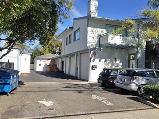 3261 Ash St, Palo Alto, CA 94306