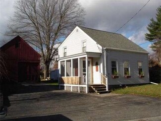 16 Cook St, Douglas, MA 01516