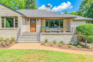 6501 Sherwood Dr, Knoxville, TN 37919