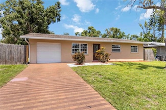 3520 Aloha Dr, Sarasota, FL 34232