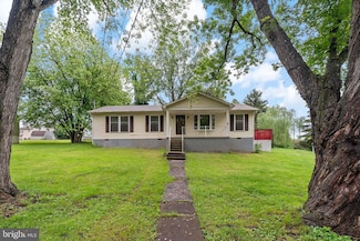 515 E 10th Ave, Ranson, WV 25438