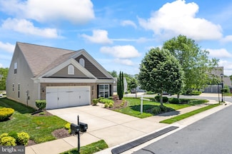 21 Whaleback Ln, Fredericksburg, VA 22406