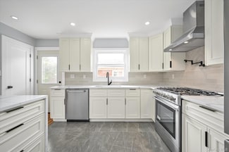 73-30 244th St, Flushing, NY 11362