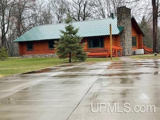 2051 Town Road M, Florence, WI 54121