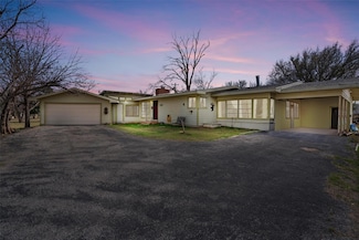 707 Sandy Harbor Dr, Horseshoe Bay, TX 78657