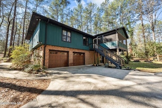 105 Tartan Trail, Southern Pines, NC 28387