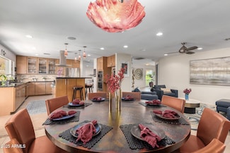 2909 E Las Rocas Dr, Phoenix, AZ 85028