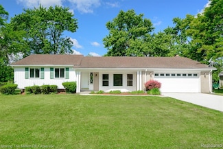 23735 W Newell Cir, Farmington Hills, MI 48336