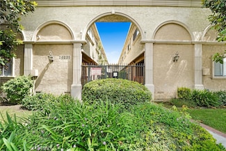 20235 Cohasset St Unit 6, Winnetka, CA 91306