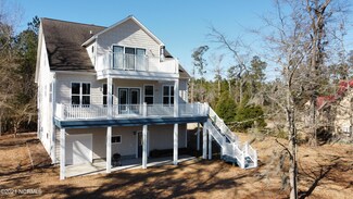 308 Bay Point Rd, Chocowinity, NC 27817