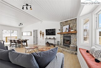 1120 Horse Bottom Rd, Banner Elk, NC 28604