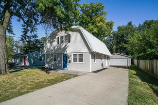 1313 E 26th St, Des Moines, IA 50317