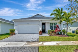 765 SE Bloomfield Rd, Port Saint Lucie, FL 34984
