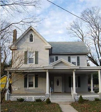 27 W Clinton St, Clayton, NJ 08312