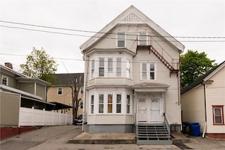 10 Vineyard St, Providence, RI 02907