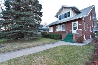 2604 Edina Blvd, Zion, IL 60099