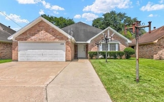 1119 Meadowvale Dr, Beaumont, TX 77706