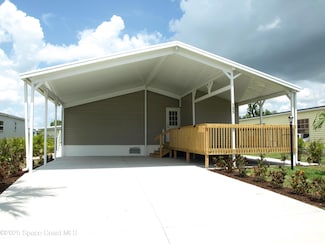 709 Lark Dr, Sebastian, FL 32976