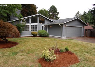 11306 SW Ironwood Loop, Portland, OR 97223