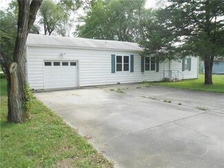 415 Cleveland St, Holt, MO 64048