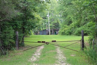 160 Melvin Breland Rd, Wiggins, MS 39577