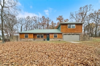15258 Shipe Rd, Gravette, AR 72736