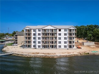 290 Plaza Beach Dr Unit 4D, Camdenton, MO 65020