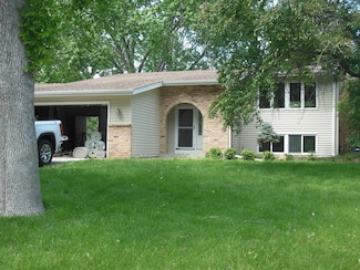 5008 81st Ln N, Brooklyn Park, MN 55443