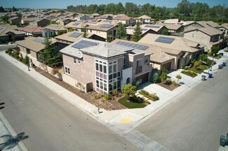 1929 E Via Fiore Ave, Fresno, CA 93730