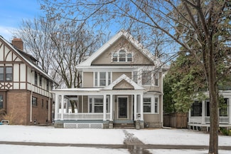 1914 Selby Ave, Saint Paul, MN 55104
