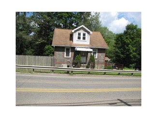 1311 Dime Rd, Vandergrift, PA 15690