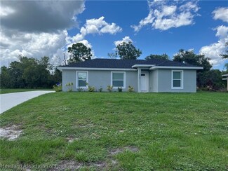217 Hoover Ave NE, Lake Placid, FL 33852