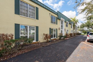 515 Bayview Dr NE Unit 4, Saint Petersburg, FL 33704