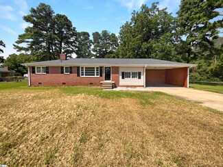 110 Foxhall Rd, Spartanburg, SC 29306