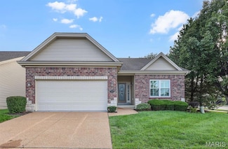 1301 Fairview Glen Dr, Saint Peters, MO 63376
