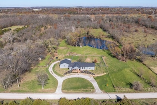 33324 W 355th St, Osawatomie, KS 66064
